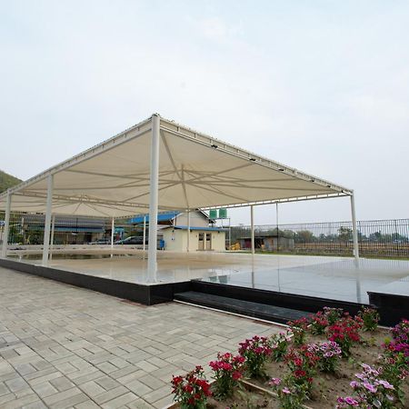 Radiant Club & Resort 因帕尔 外观 照片